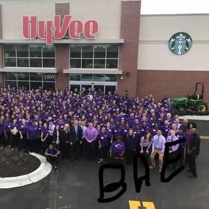 Meet your Posher, Manette